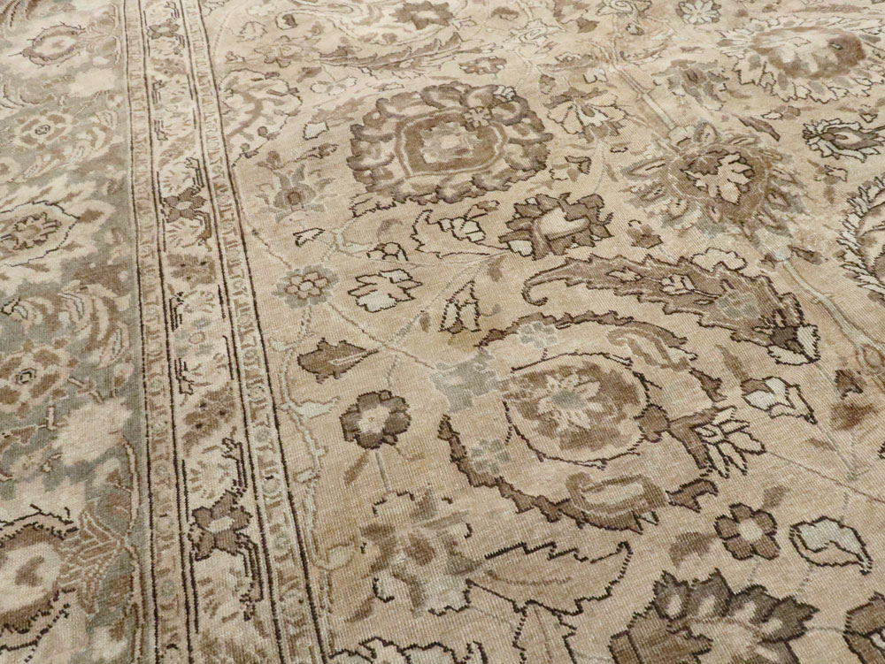 Antique Persian Tabriz Carpet, No.23968 - Gss