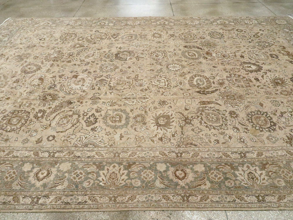 Antique Persian Tabriz Carpet, No.23968 - Gss