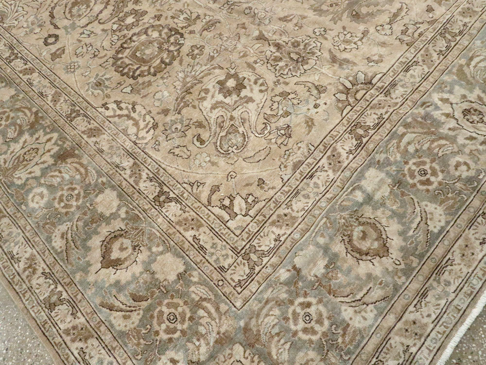 Antique Persian Tabriz Carpet, No.23968 - Gss