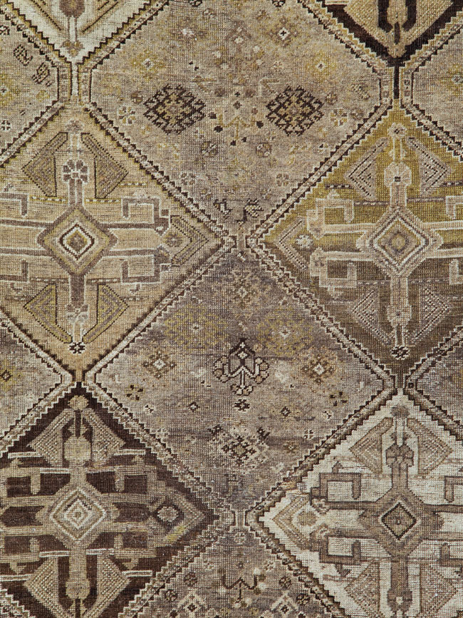 Antique Persian Shiraz Rug, No.24060 - Gss