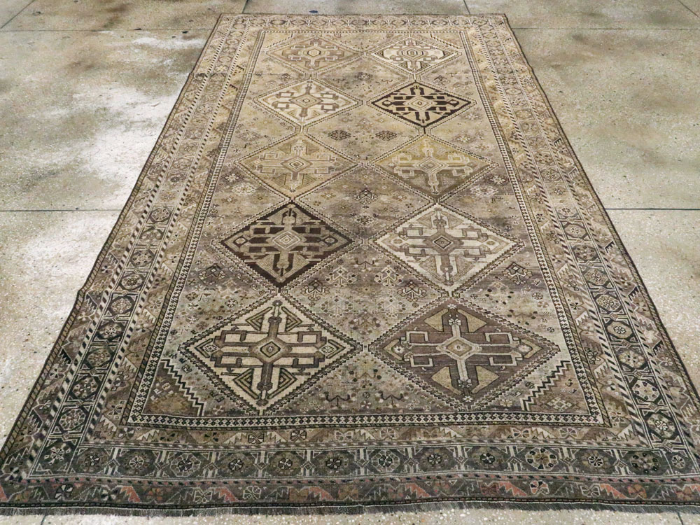 Antique Persian Shiraz Rug, No.24060 - Gss