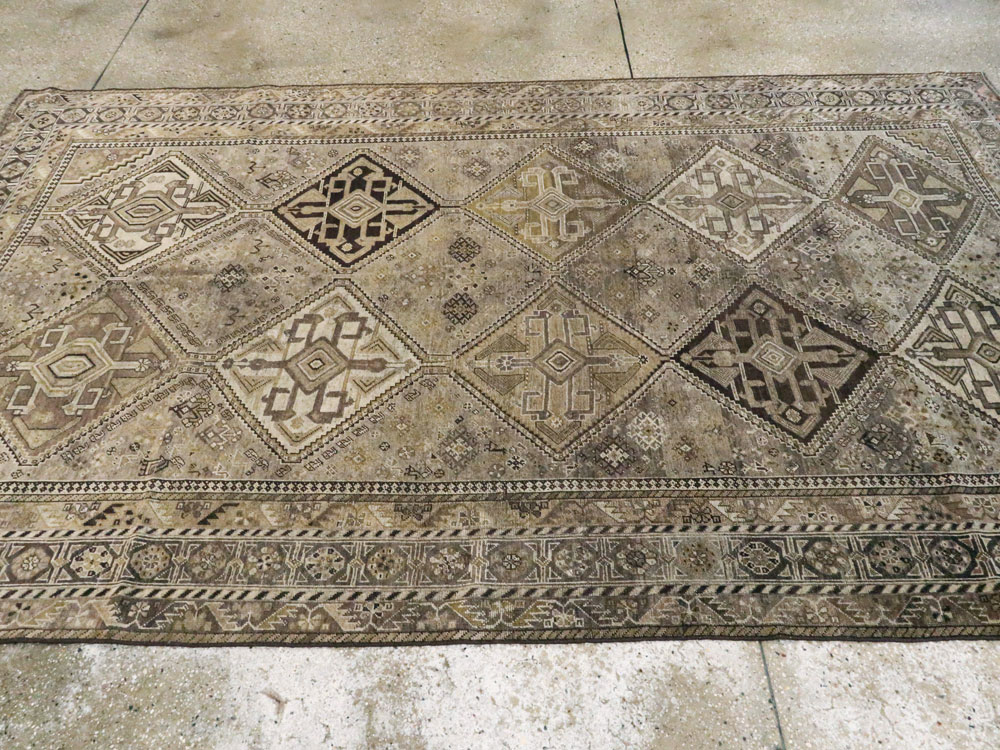 Antique Persian Shiraz Rug, No.24060 - Gss