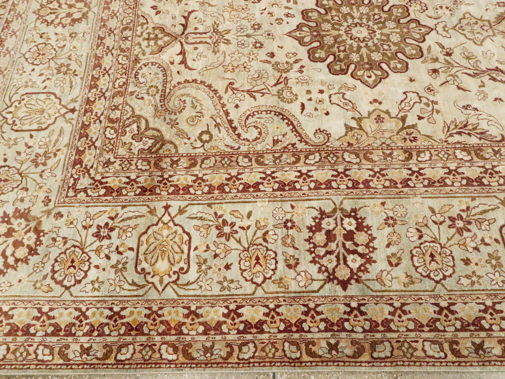 Antique Persian Lavar Kerman Carpet, No.24067 - Gss