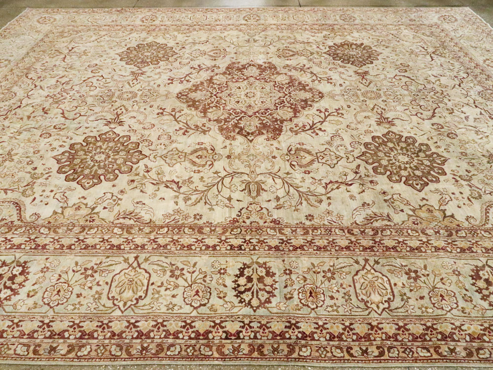 Antique Persian Lavar Kerman Carpet, No.24067 - Gss
