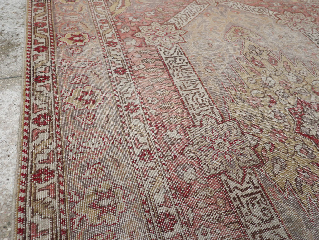 Vintage Turkish Sivas Distressed Rug, No.24121 - Gss