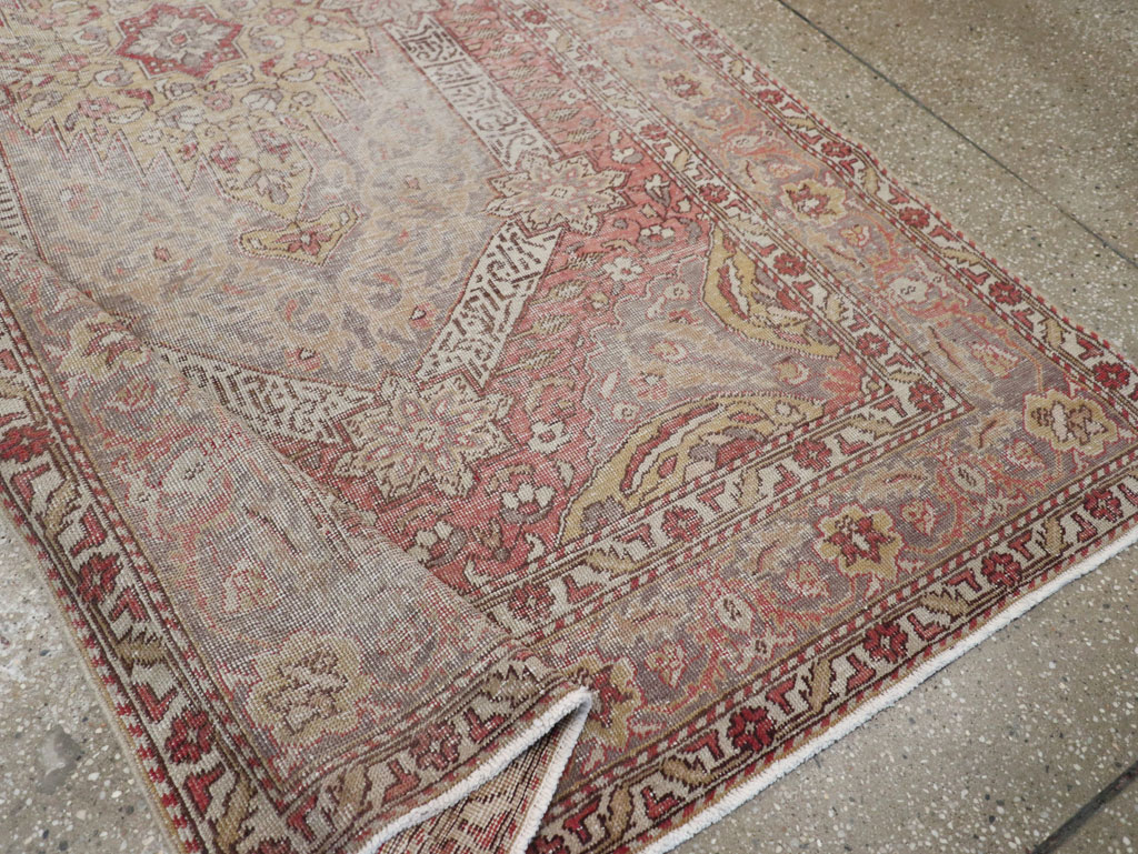 Vintage Turkish Sivas Distressed Rug, No.24121 - Gss
