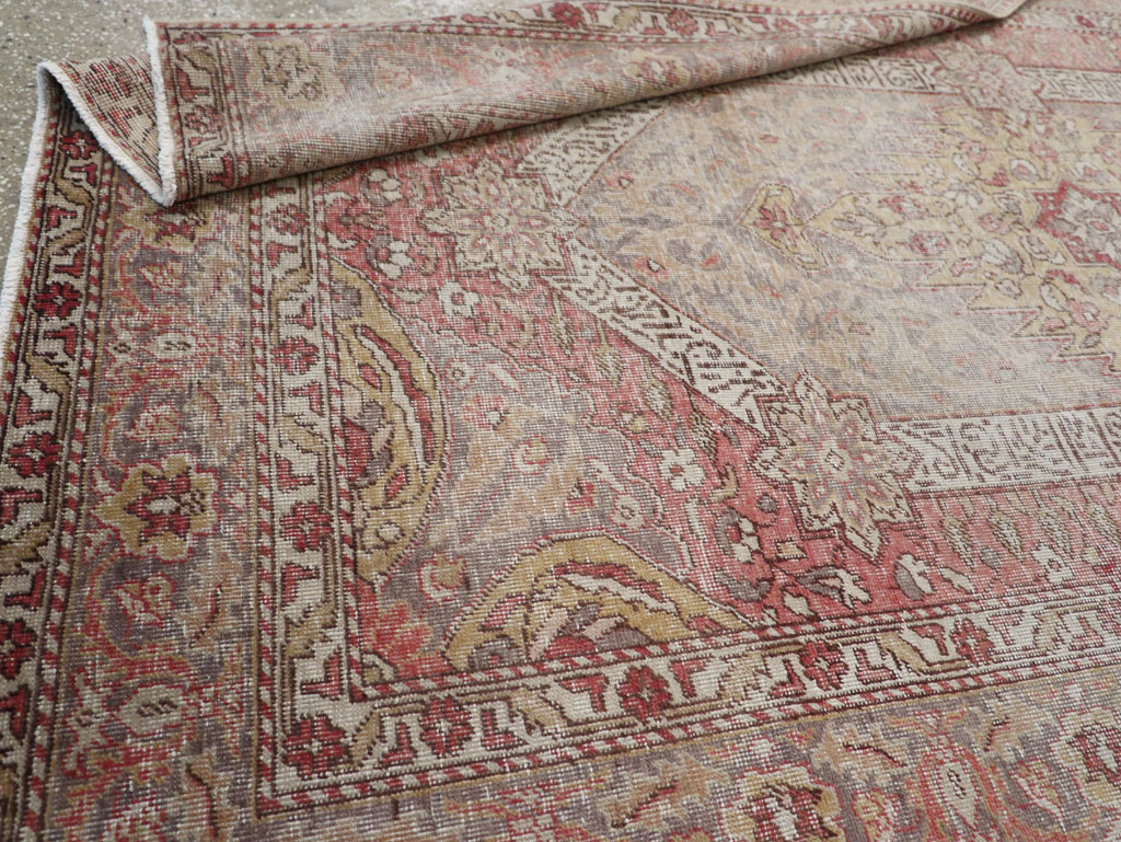 Vintage Turkish Sivas Distressed Rug, No.24121 - Gss