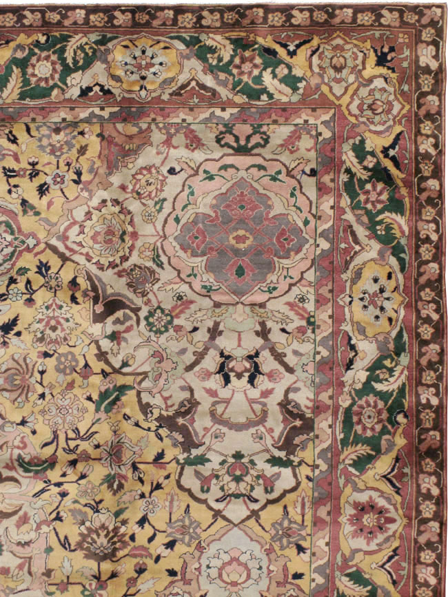 Vintage Indian Lahore Carpet, No.24126 - Gss