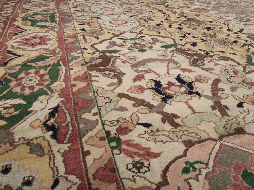 Vintage Indian Lahore Carpet, No.24126 - Gss
