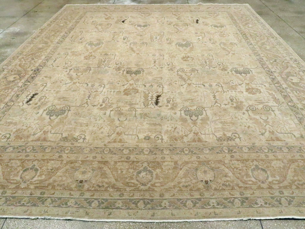 Antique Persian Tabriz Carpet, No.24192 - Gss