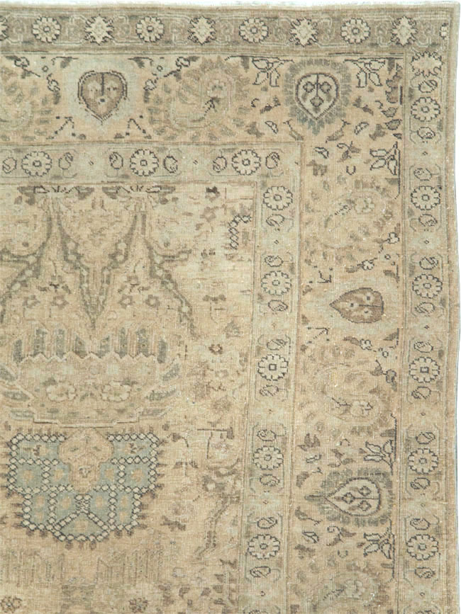 Vintage Persian Tabriz Accent Carpet, No.24210 - Gss
