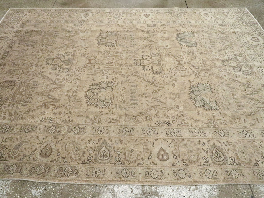 Vintage Persian Tabriz Accent Carpet, No.24210 - Gss