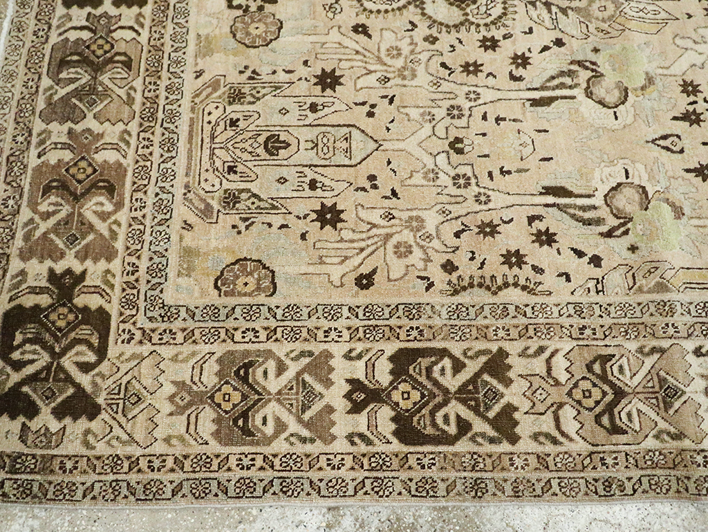 Antique Persian Tabriz Carpet, No.24216 - Gss