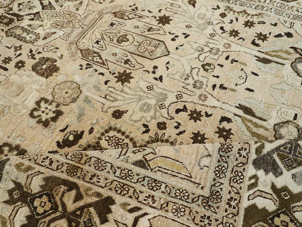 Antique Persian Tabriz Carpet, No.24216 - Gss