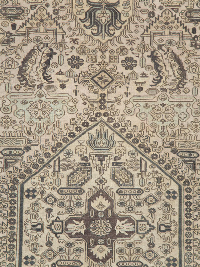 Vintage Persian Tabriz Accent Carpet, No.24219 - Gss