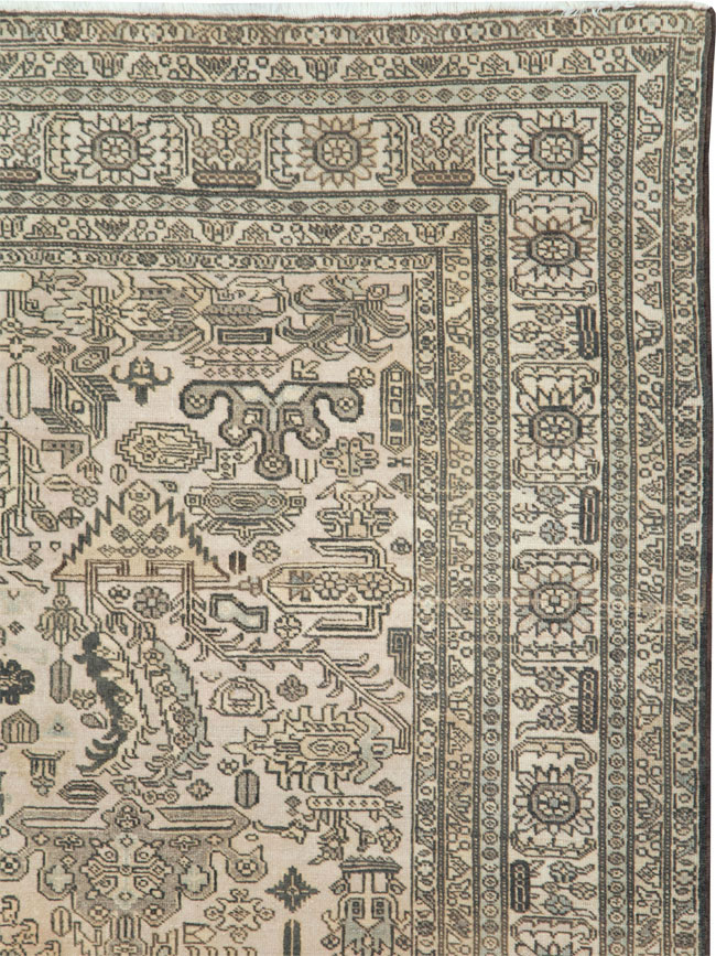 Vintage Persian Tabriz Accent Carpet, No.24219 - Gss