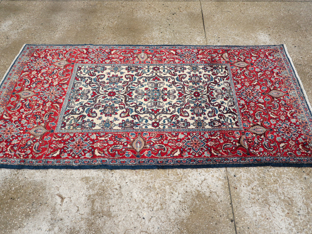 Vintage Persian Isfahan Rug, No.24252 - Gss