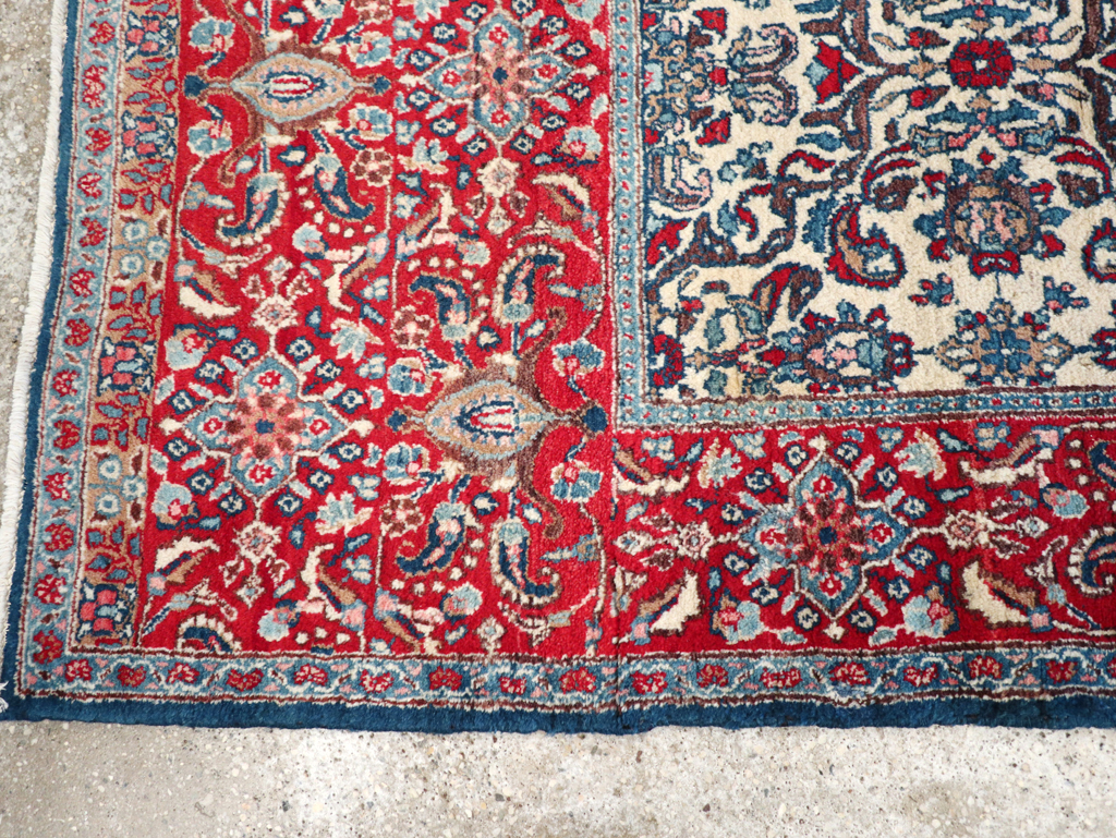 Vintage Persian Isfahan Rug, No.24252 - Gss