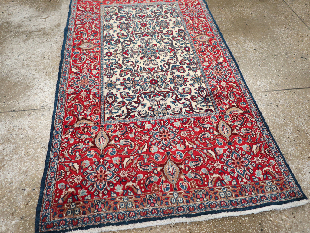 Vintage Persian Isfahan Rug, No.24252 - Gss
