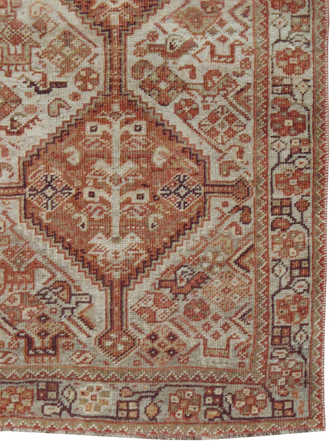 Antique Persian Shiraz Rug, No.24273 - Gss