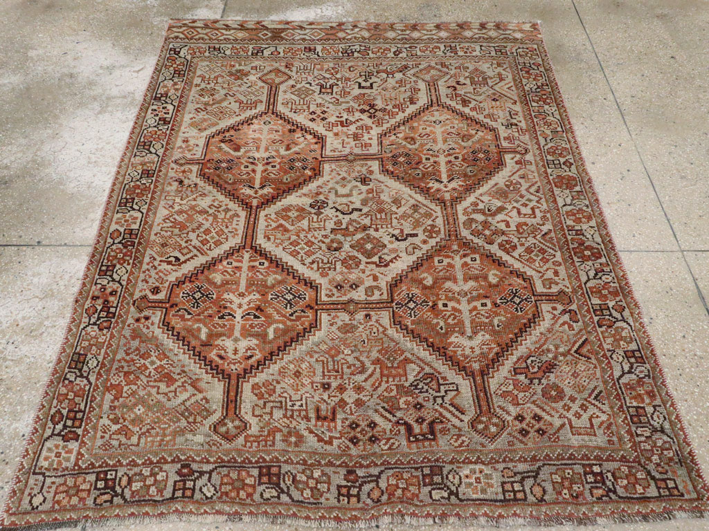 Antique Persian Shiraz Rug, No.24273 - Gss