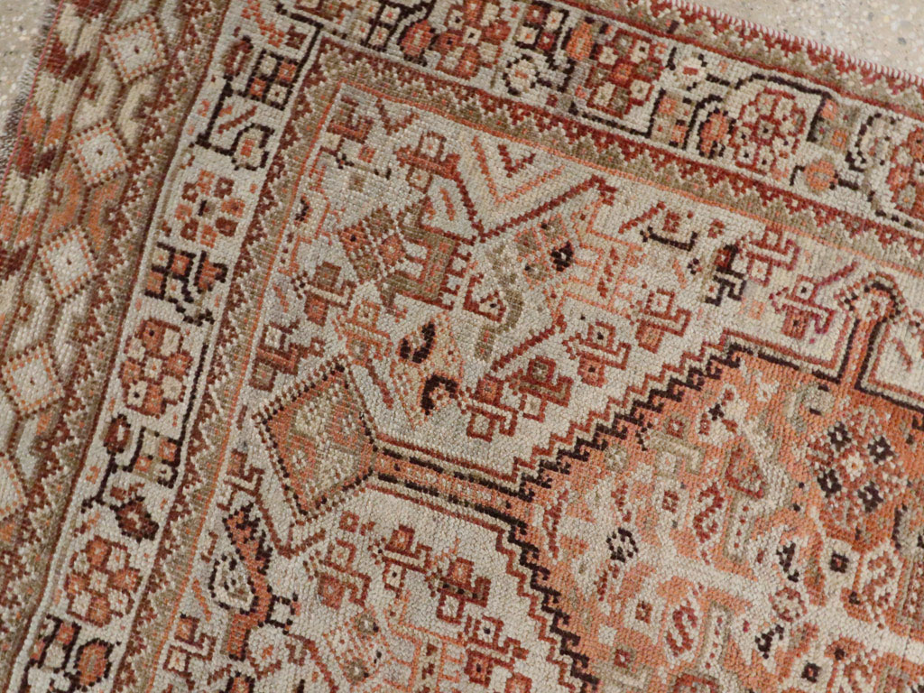 Antique Persian Shiraz Rug, No.24273 - Gss