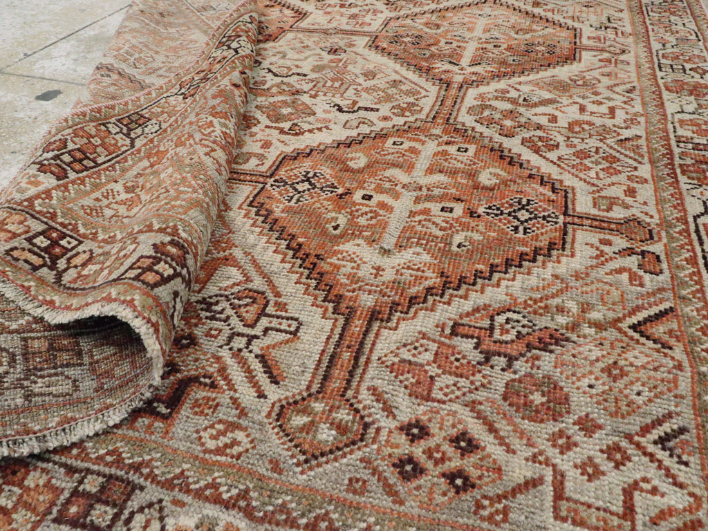Antique Persian Shiraz Rug, No.24273 - Gss