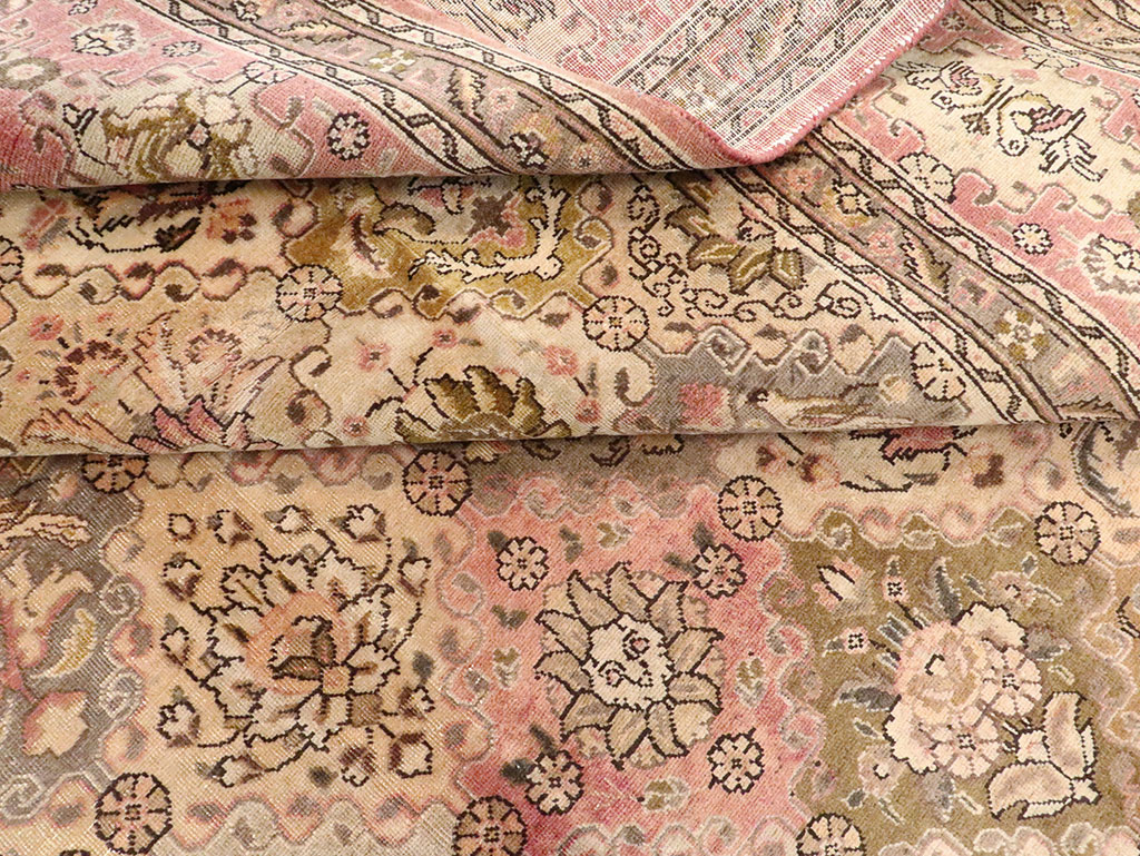 Vintage Persian Tabriz Carpet, No.24321 - Gss