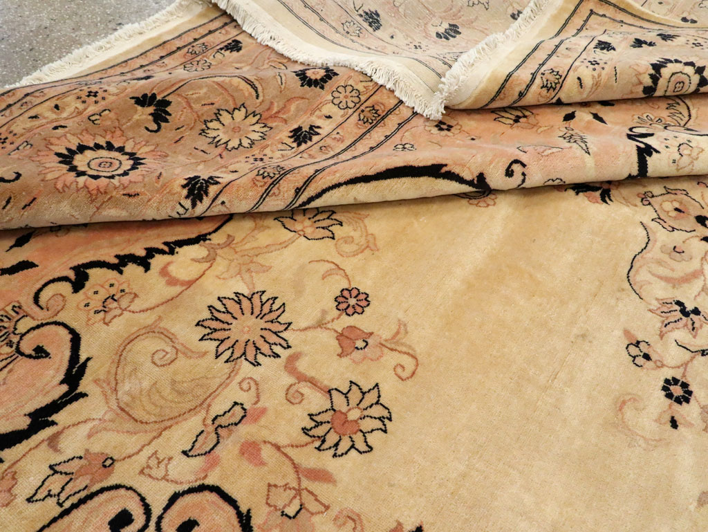 Antique Turkish Sivas Carpet, No.24322 - Gss