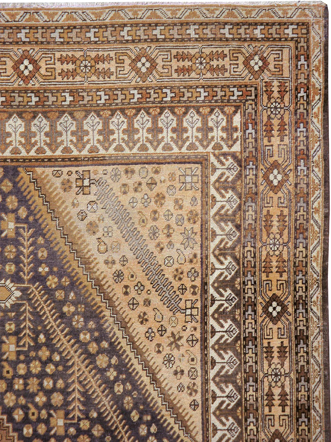 Antique East Turkestan Khotan Gallery Carpet, No.24337 - Gss