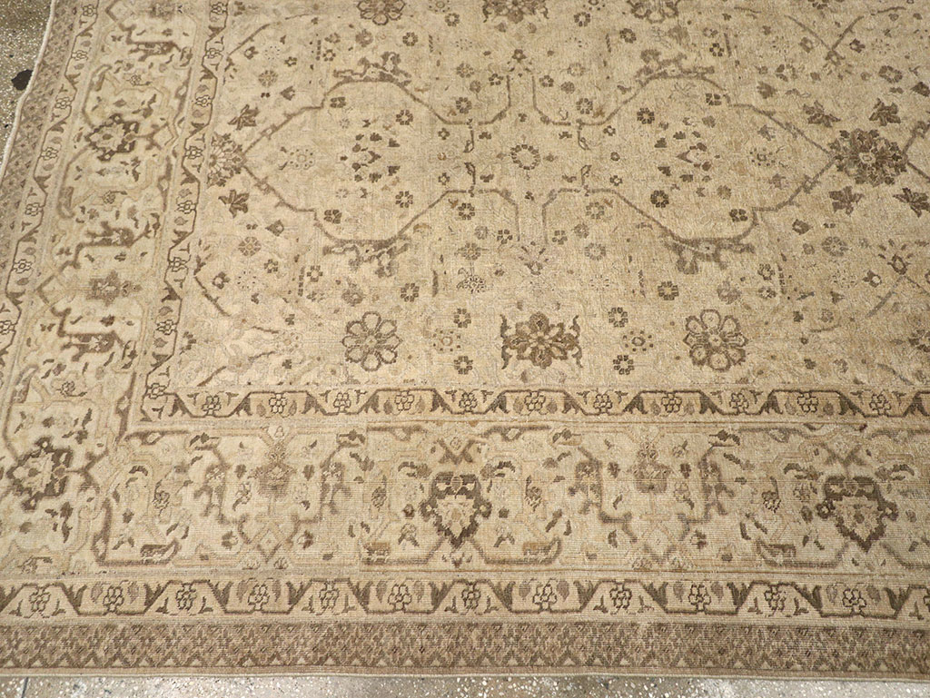Antique Persian Tabriz Room Size Carpet, No.24379 - Gss
