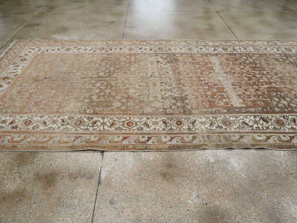 Antique Persian Bibikabad Carpet, No.24388 - Gss