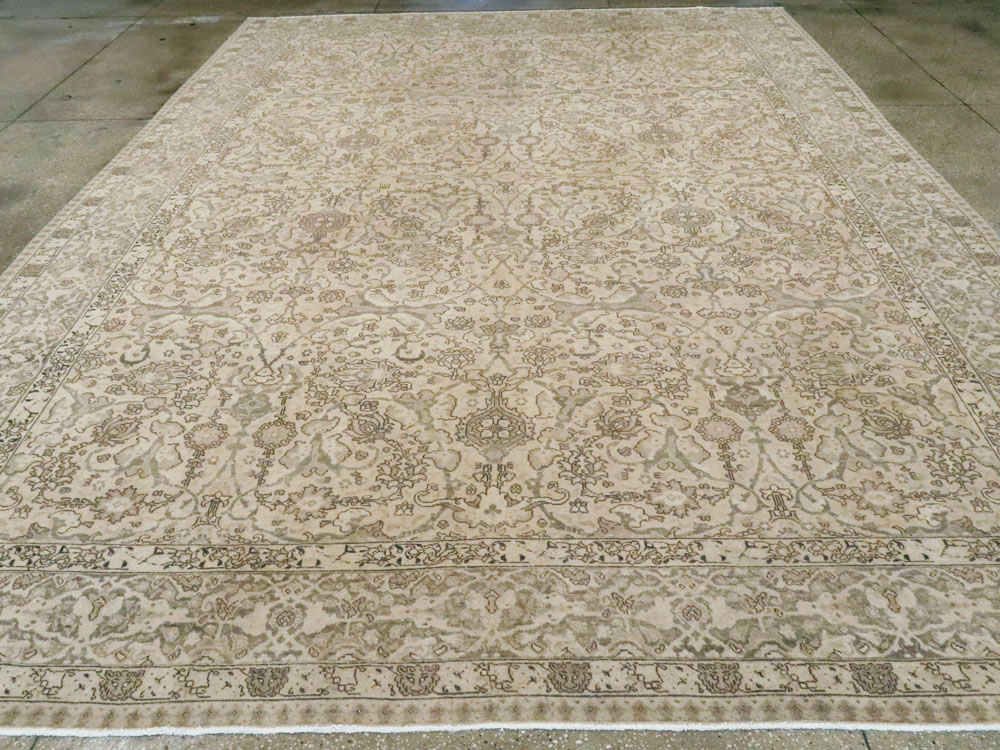 Antique Persian Tabriz Carpet, No.24389 - Gss