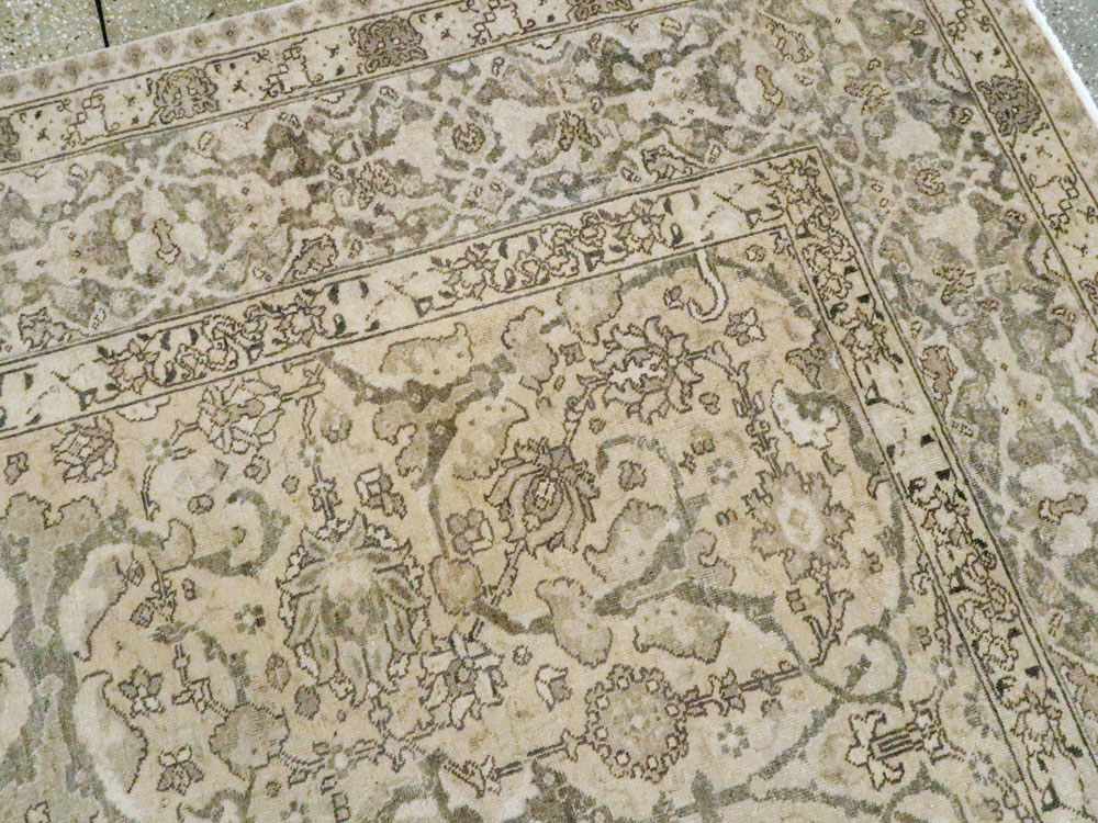 Antique Persian Tabriz Carpet, No.24389 - Gss