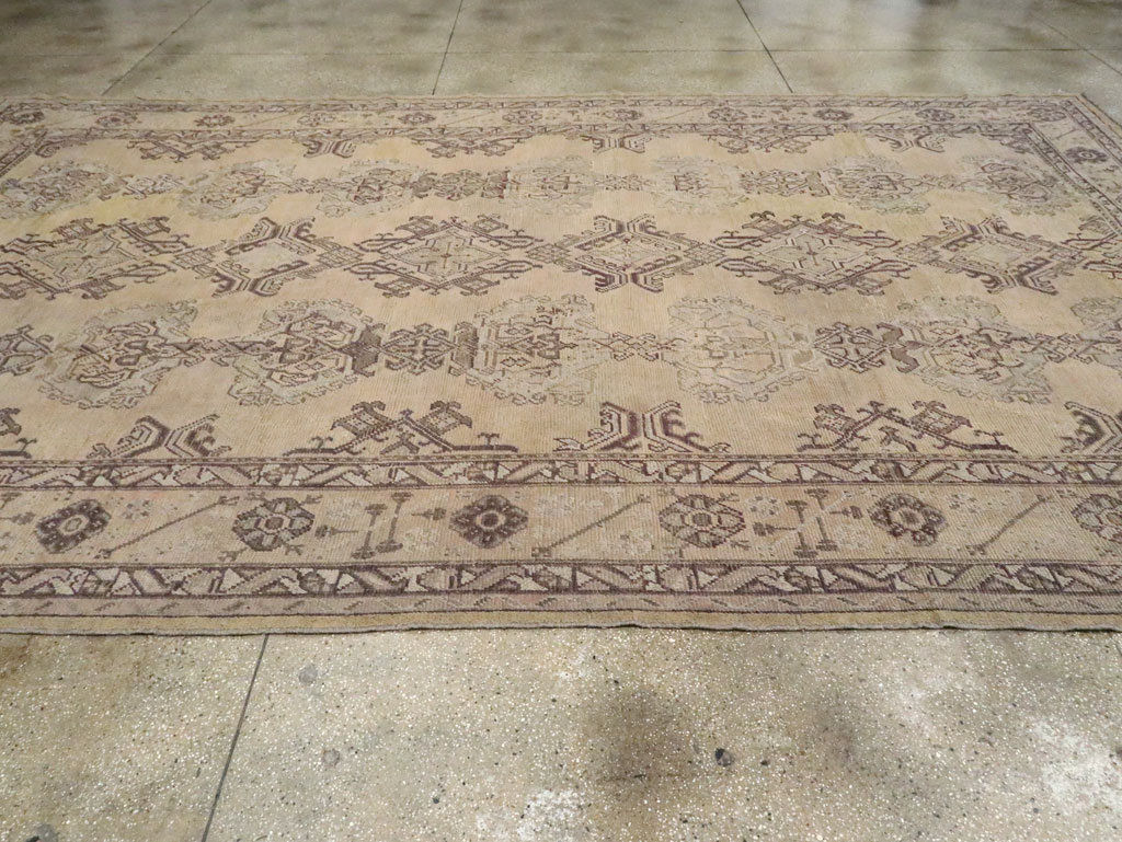 Antique Turkish Oushak Rug, No.24396 - Gss