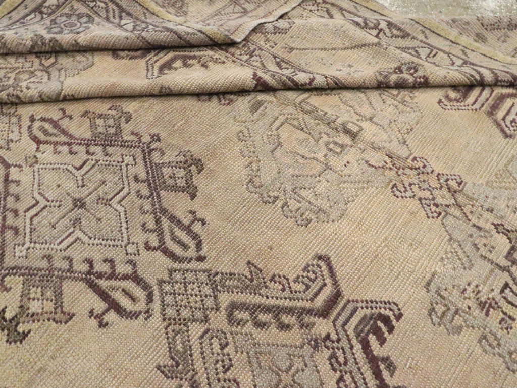 Antique Turkish Oushak Rug, No.24396 - Gss