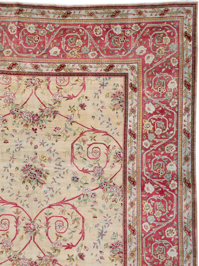 Antique Persian Sarouk Carpet, No.24433 - Gss