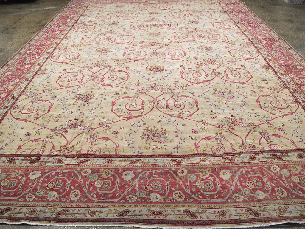 Antique Persian Sarouk Carpet, No.24433 - Gss