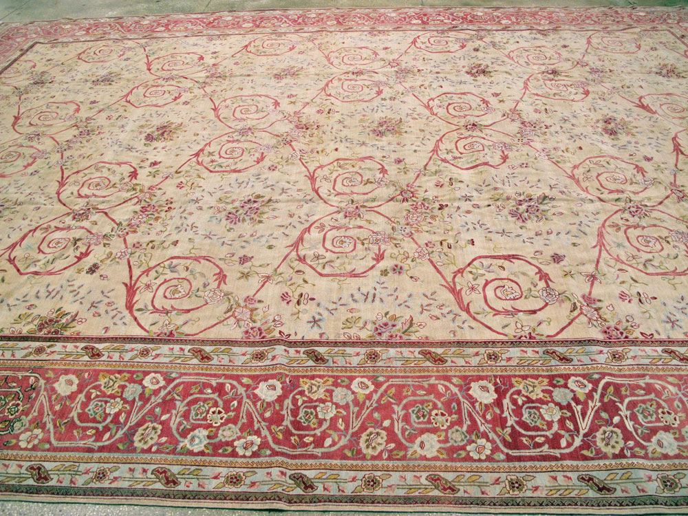 Antique Persian Sarouk Carpet, No.24433 - Gss
