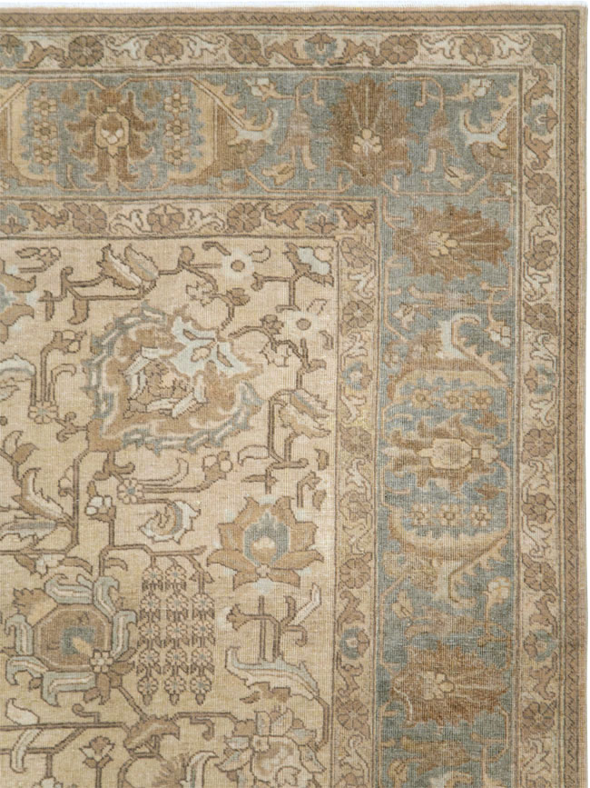 Vintage Persian Tabriz Accent Carpet, No.24440 - Gss