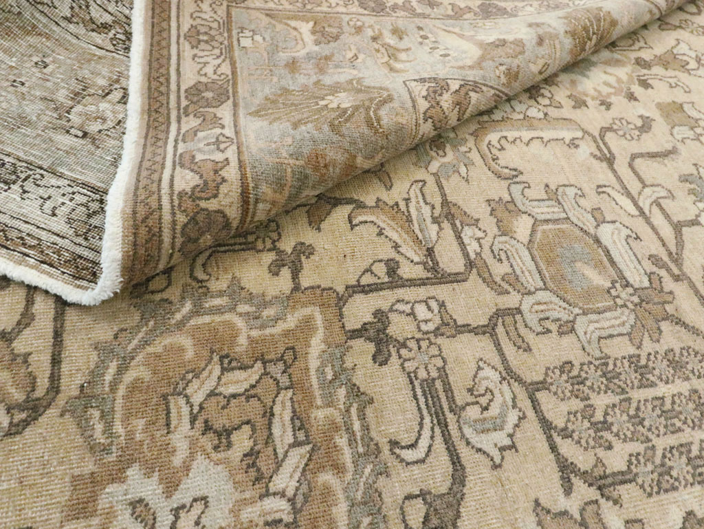 Vintage Persian Tabriz Accent Carpet, No.24440 - Gss