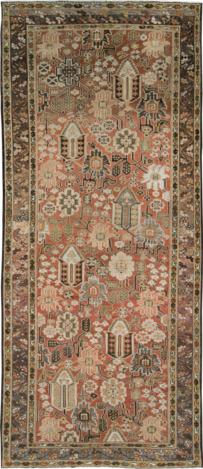 Antique Persian Bakhtiari Gallery Carpet, No.24455 - Gss
