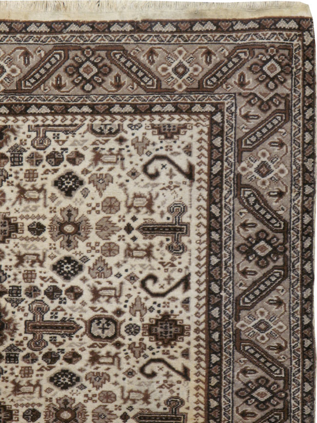 Vintage Persian Tabriz Rug, No.24463 - Gss