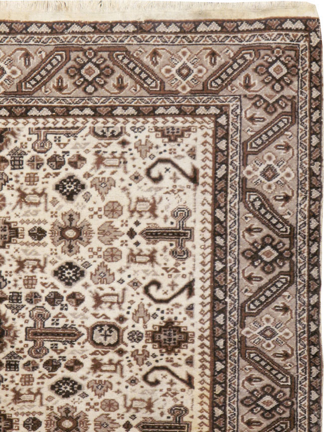 Vintage Persian Tabriz Rug, No.24463 - Gss