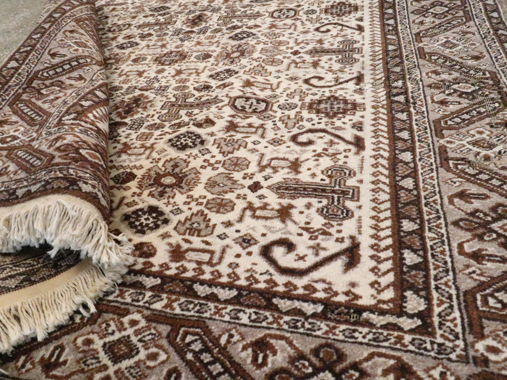 Vintage Persian Tabriz Rug, No.24463 - Gss