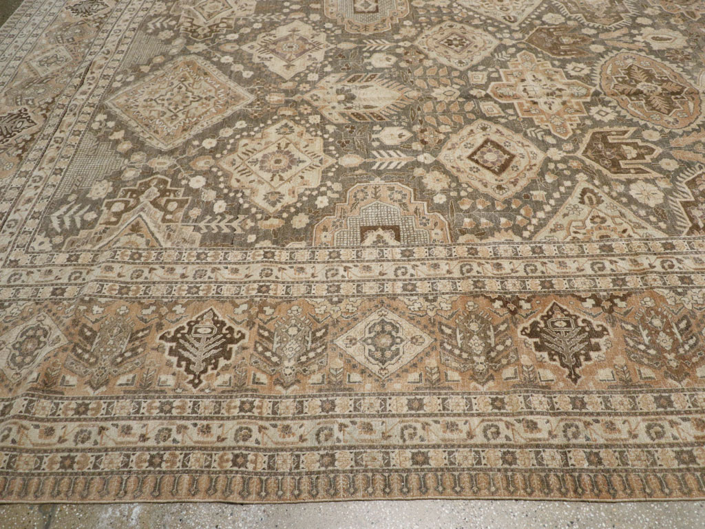 Antique Persian Tabriz Carpet, No.24472 - Gss