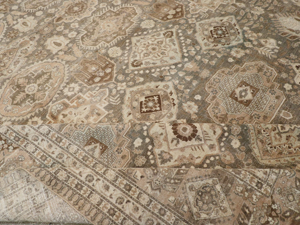 Antique Persian Tabriz Carpet, No.24472 - Gss