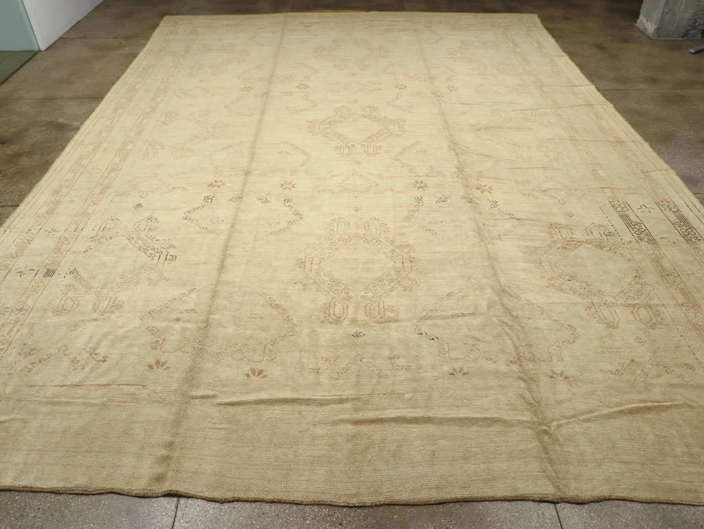Antique Turkish Oushak Carpet, No.24530 - Gss