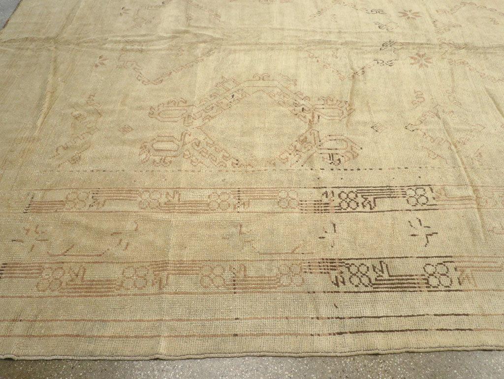 Antique Turkish Oushak Carpet, No.24530 - Gss