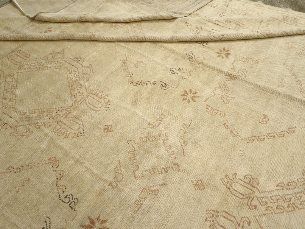 Antique Turkish Oushak Carpet, No.24530 - Gss